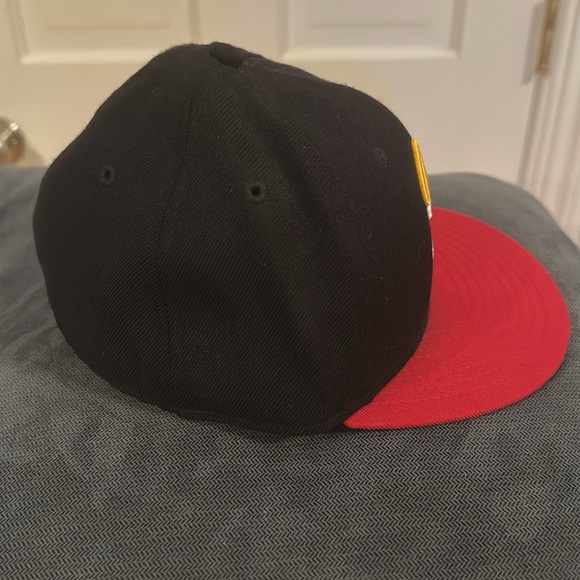New men’s 7 3/8 hat-smoke free home home - Picture 2 of 5